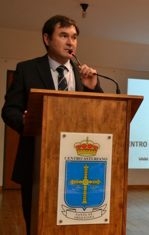 Palabras de presidente del Centro Asturiano sobre el Centro Asturiano de Santa fe.